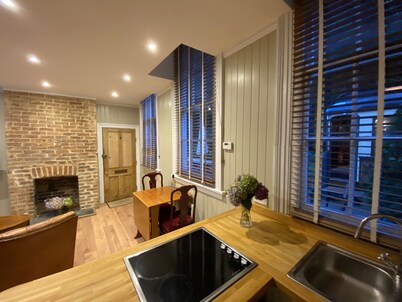 디 올드 레일웨이 스테이션