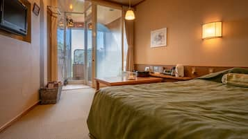 Executive Single Room, Private Bathroom (With open-air bath, Wi-Fi) | In-room safe, free WiFi, bed sheets