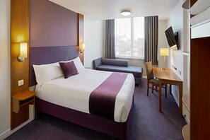 Room - Premier Inn Manchester (Manchester)