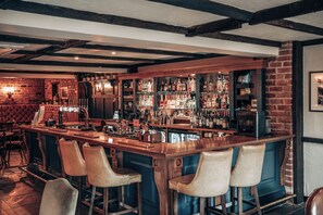 Bar (on property) - The Thatch Inn (Gloucester)