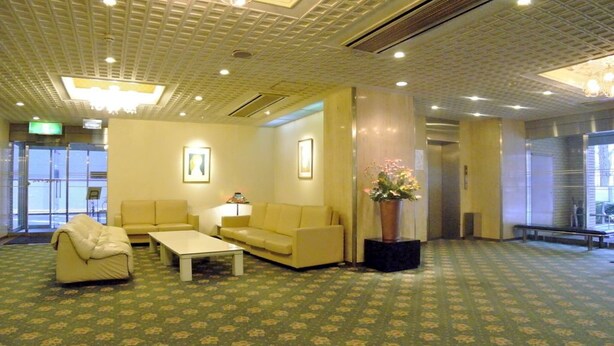 Lobby - Reisenkaku Hotel Ekimae (Fukuoka)