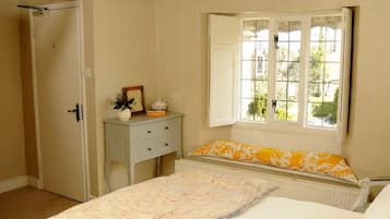 Superior Double Room, 1 Double Bed | Free WiFi, bed sheets