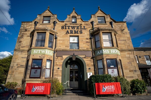 Standard Single Room | Front of property - The Sitwell Arms Hotel (Sheffield)