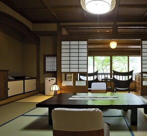 Interior - Yamamizuki (Minamioguni)