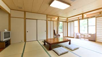 Japanese Style Room with Shared Bathroom | Desk, laptop workspace, iron/ironing board, bed sheets