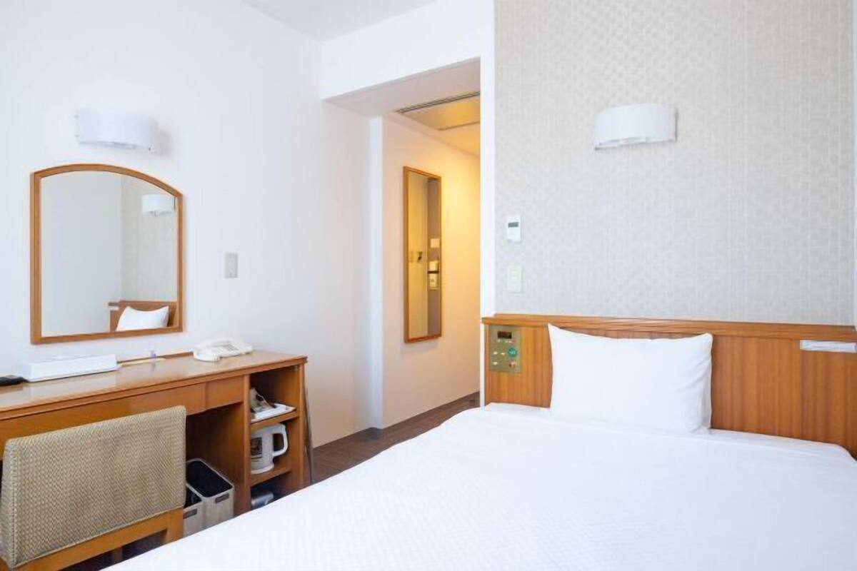 Desk, laptop workspace, iron/ironing board (on request), free WiFi