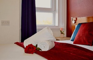 One Bed Room Apartment (4 Guest) | 1 bedroom, desk, free WiFi