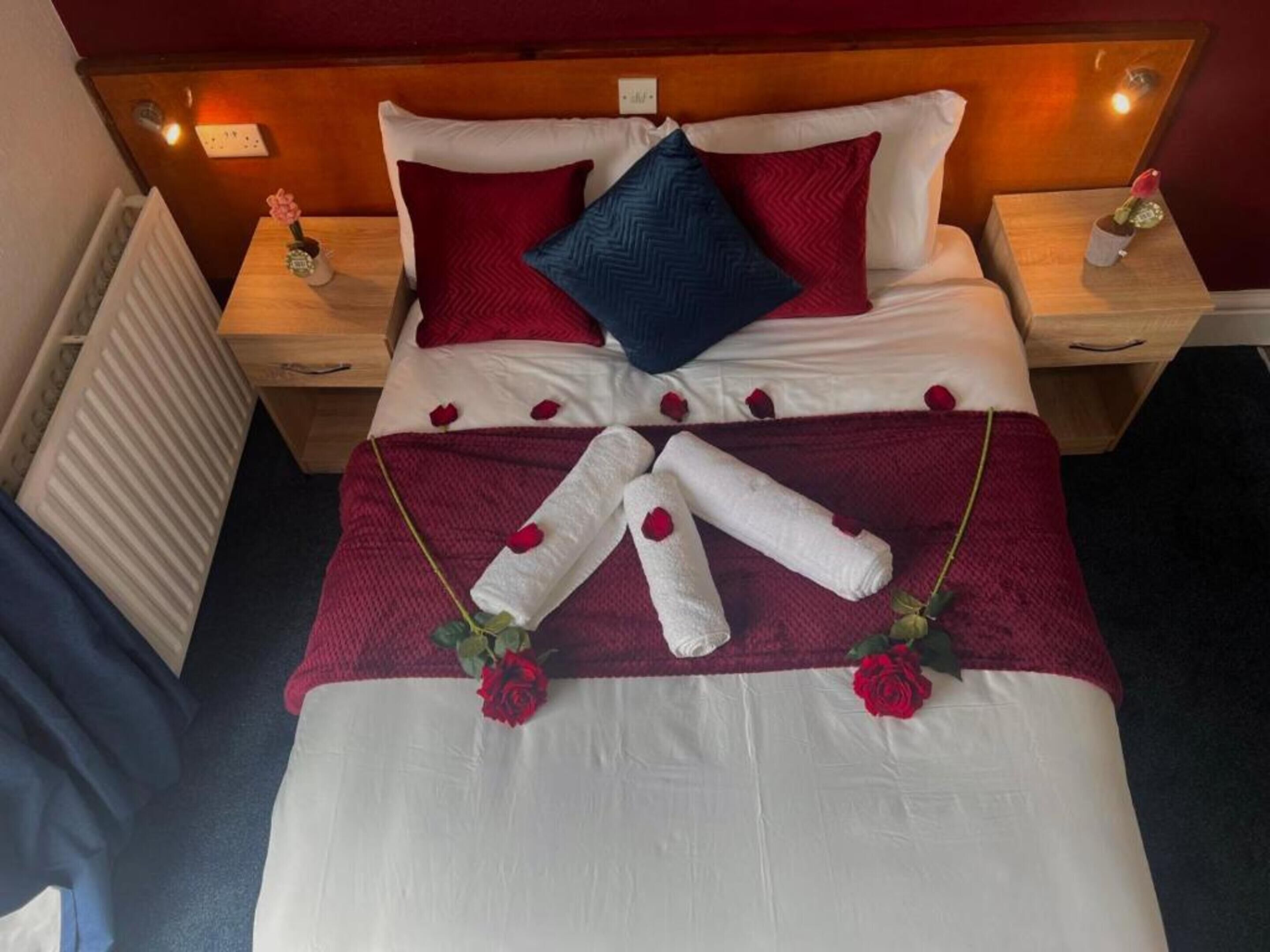 Studio Tiêu chuẩn, 1 giường đôi | 1 phòng ngủ, bàn, truy cập Internet không dây miễn phí 