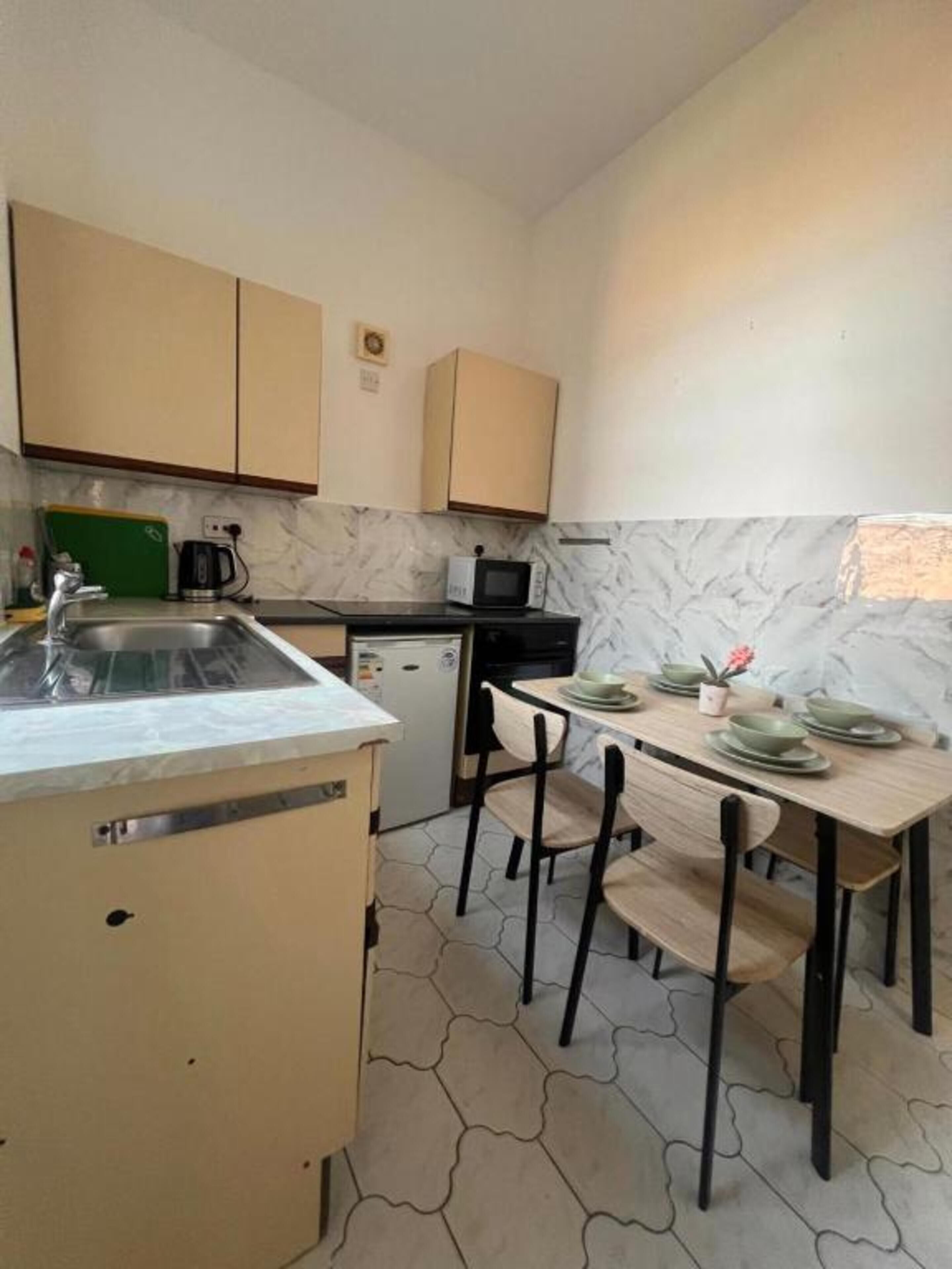 Two Bed Room Apartment (6 Guest)