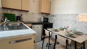 Two Bed Room Apartment (6 Guest)