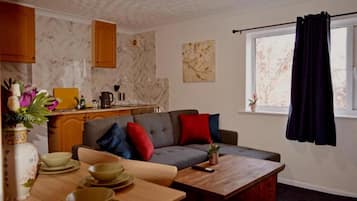 1 bedroom, desk, free WiFi