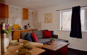 Two Bed Room Apartment (6 Guest) | 1 bedroom, desk, free WiFi