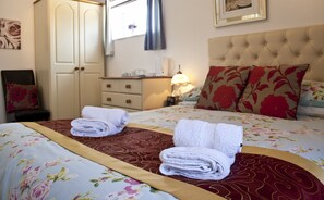 双人房, 独立浴室 | WiFi、床单