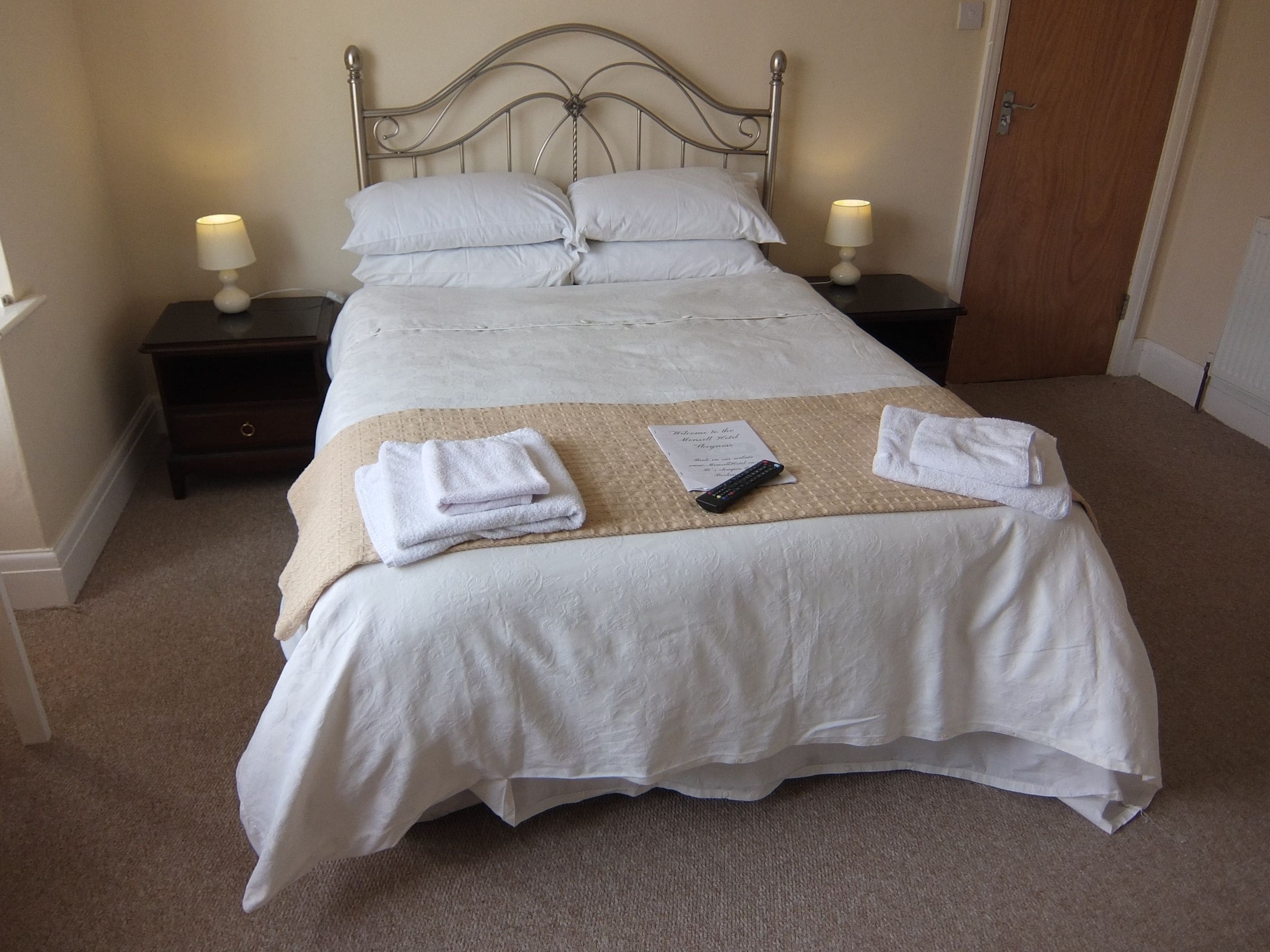 double room (large) | rollaway beds, free wifi, bed sheets