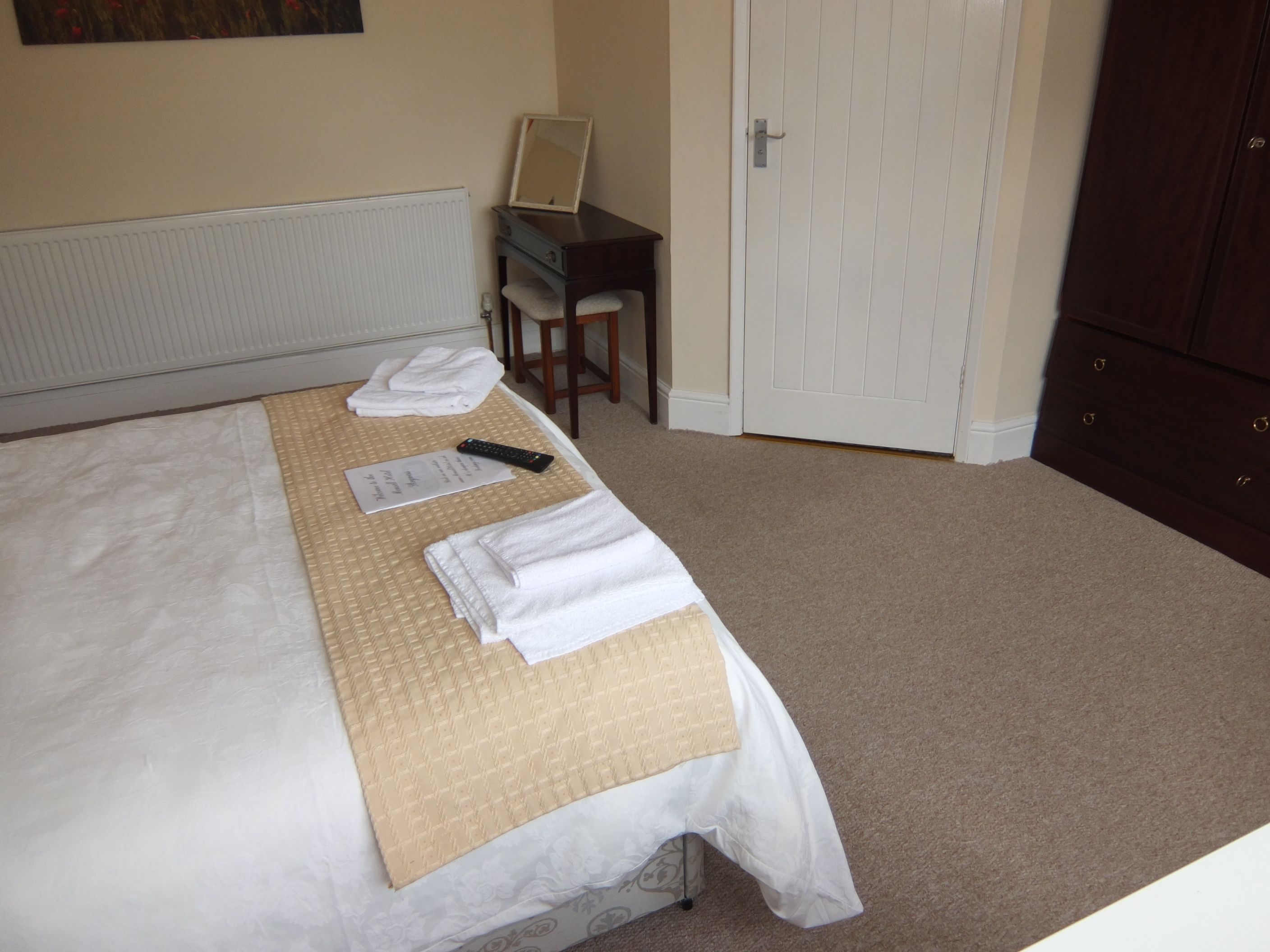 superior double room, ensuite | rollaway beds, free wifi, bed sheets