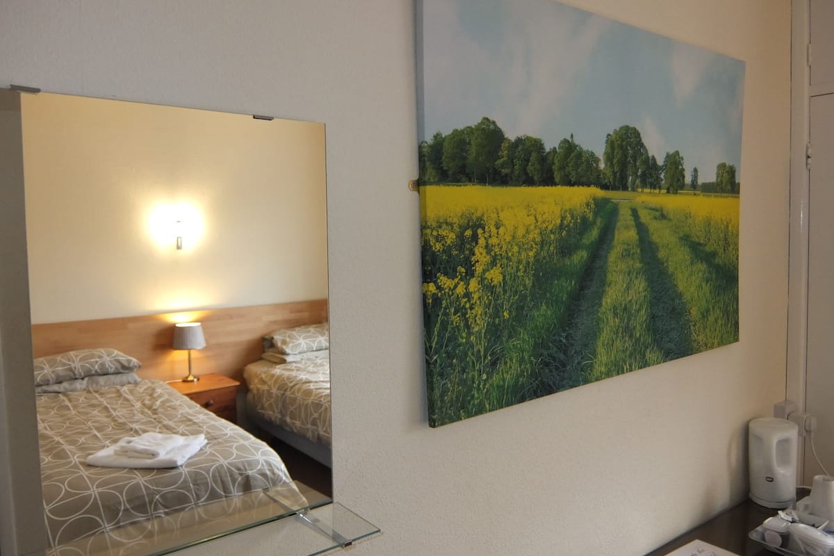 twin room | rollaway beds, free wifi, bed sheets