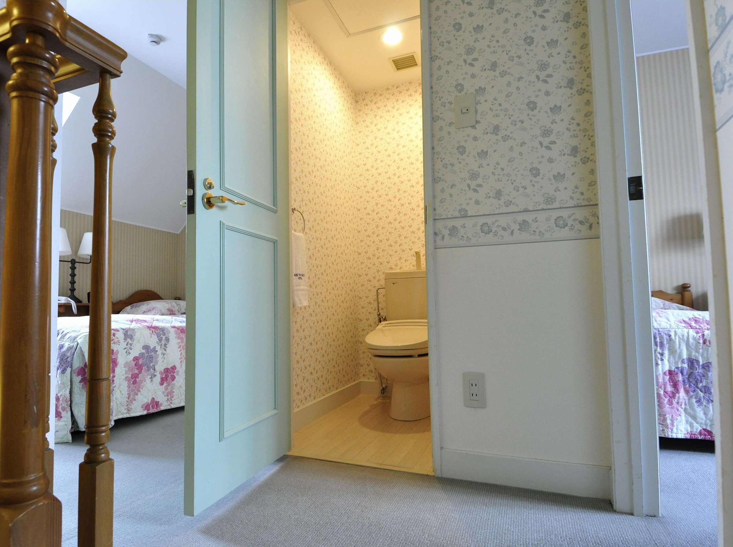 lakeside villa non-smoking | 1 bedroom, in-room safe, desk, free cots/infant beds