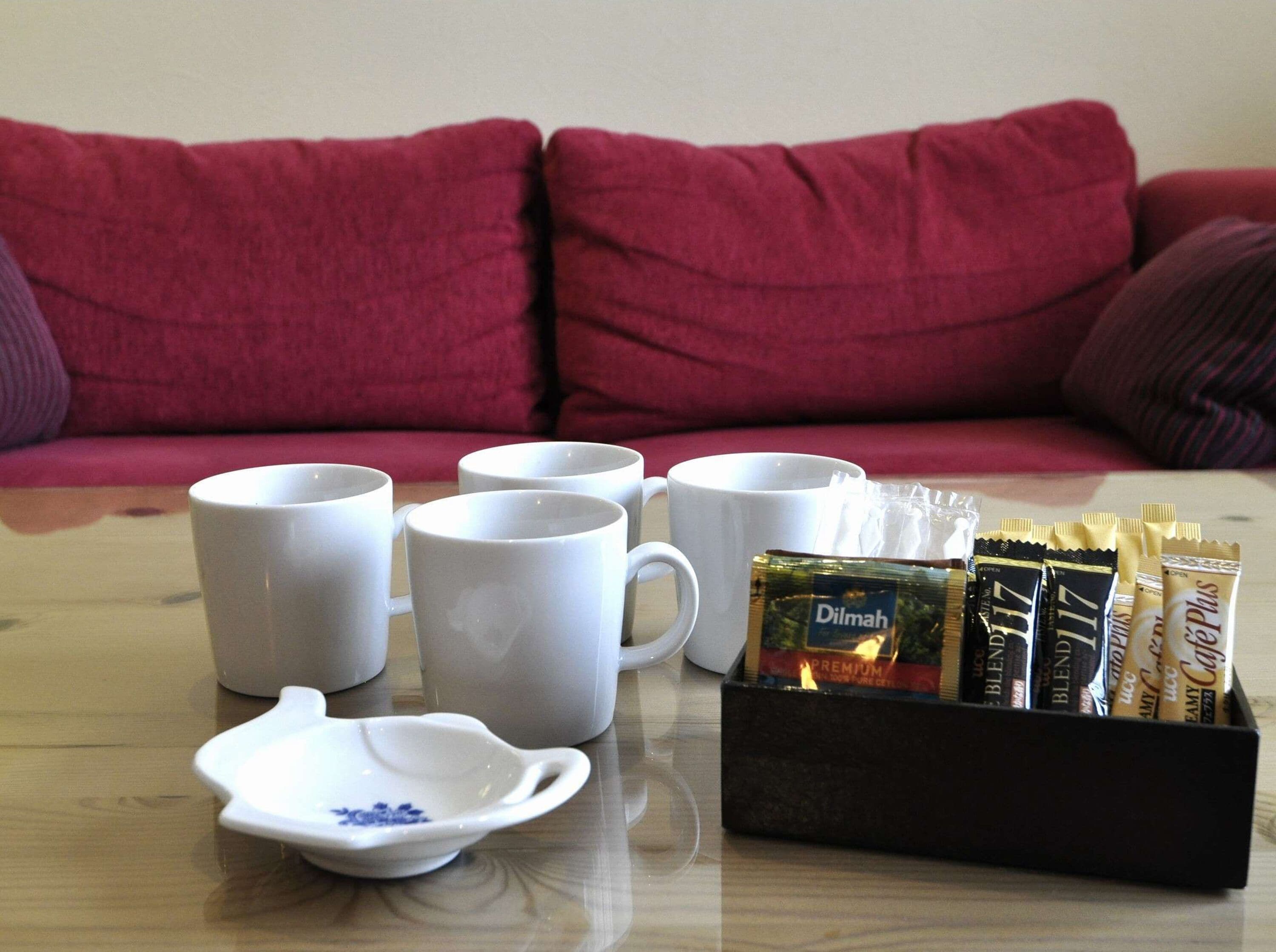 lake island villa non-smoking | 1 bedroom, in-room safe, desk, free cots/infant beds