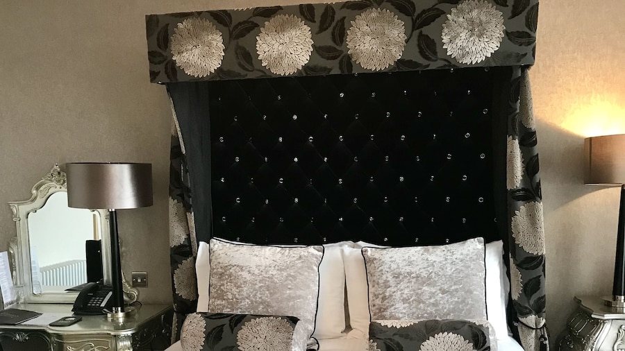 Ennios Boutique Hotel Rooms