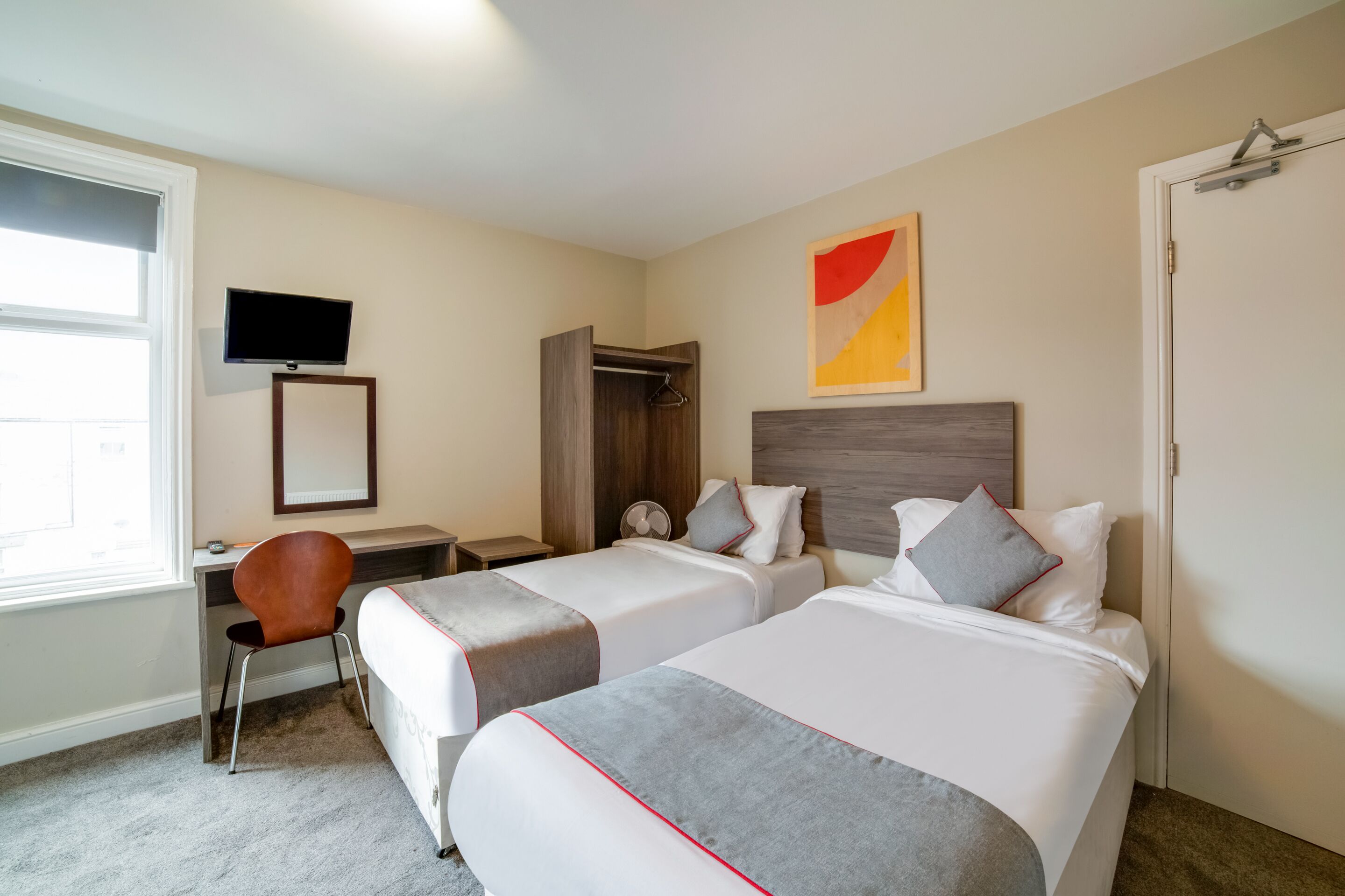 Deluxe Twin Room, 2 Twin Beds | Desk, free WiFi, bed sheets