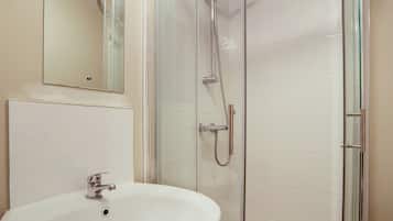 Standard Double Room, 1 Double Bed | Bathroom | Shower, towels, soap, shampoo