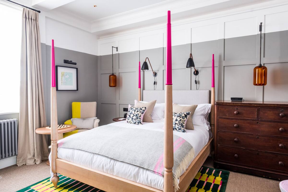Classic Double Room (Excellent) | Premium bedding, minibar, desk, iron/ironing board