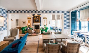 Library - The Swan (Reydon)