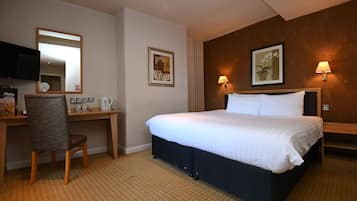 Standaard tweepersoonskamer | Een bureau, een strijkplank/strijkijzer, gratis babybedden, gratis wifi