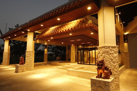 Property entrance. Hotel Royal Marine Palace Ishigakijima