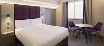 Premier Inn Stockport South