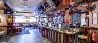 Globe Inn