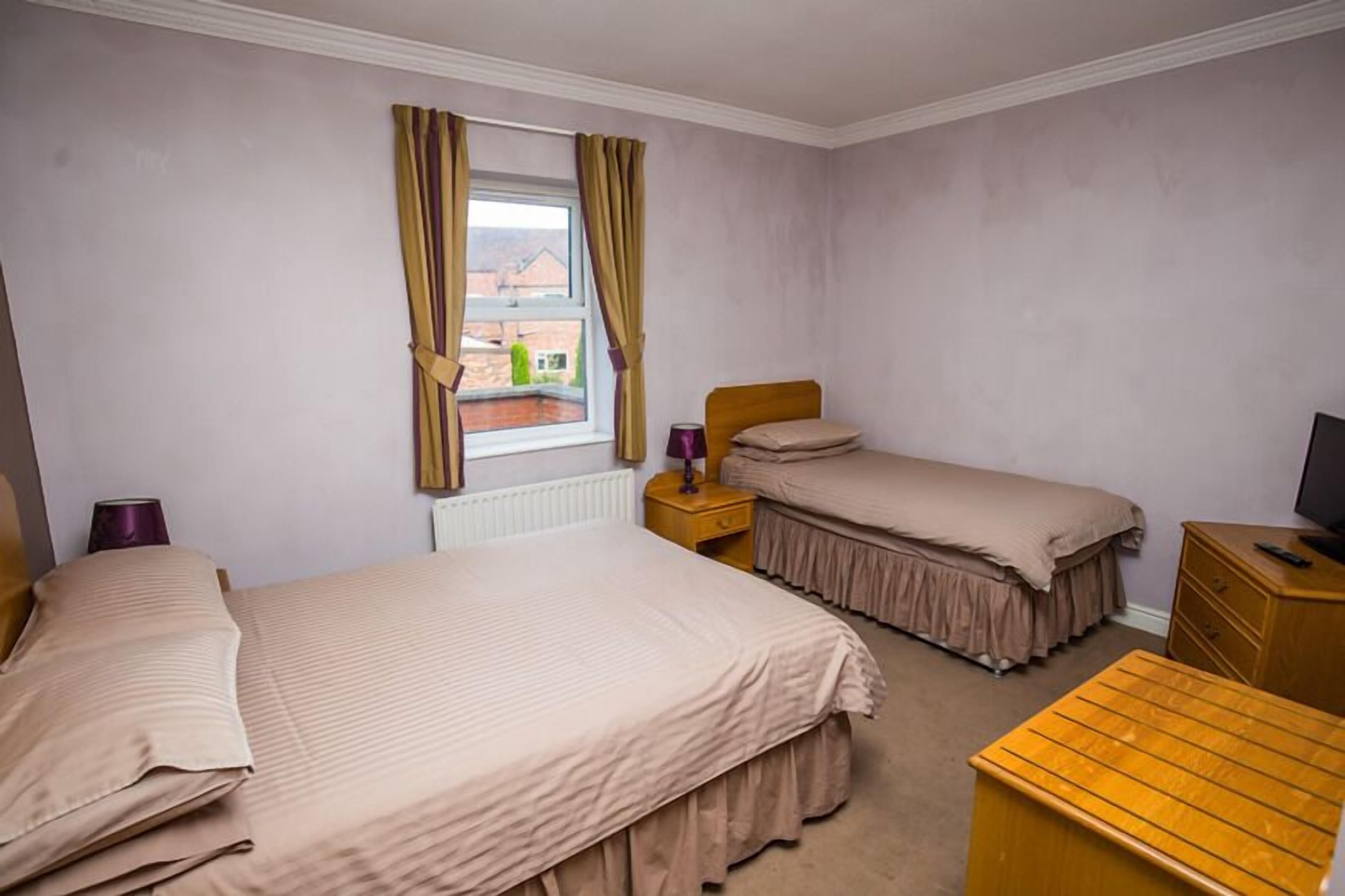 Desk, iron/ironing board, free WiFi, bed sheets