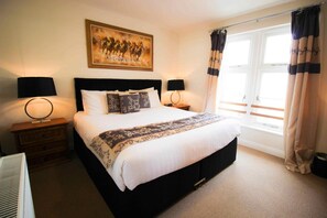 In-room safe, desk, blackout drapes, soundproofing