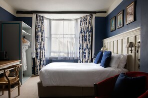 Suite estudio | Escritorio, wifi gratis, ropa de cama