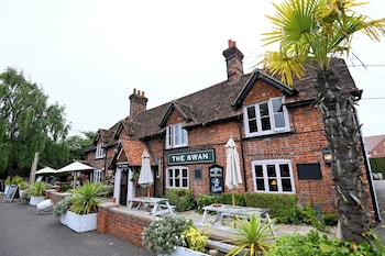 Swan, Thatcham by Marston’s Inns