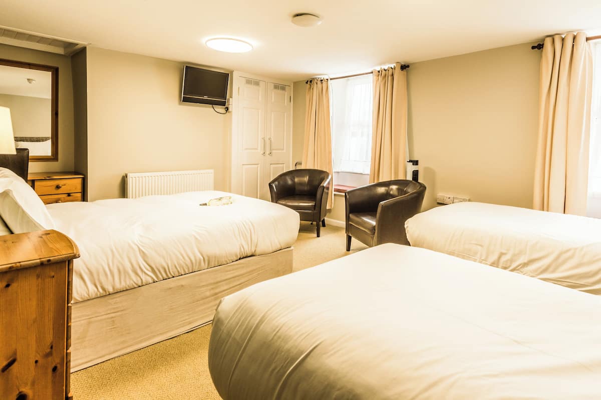 Standard Quadruple Room