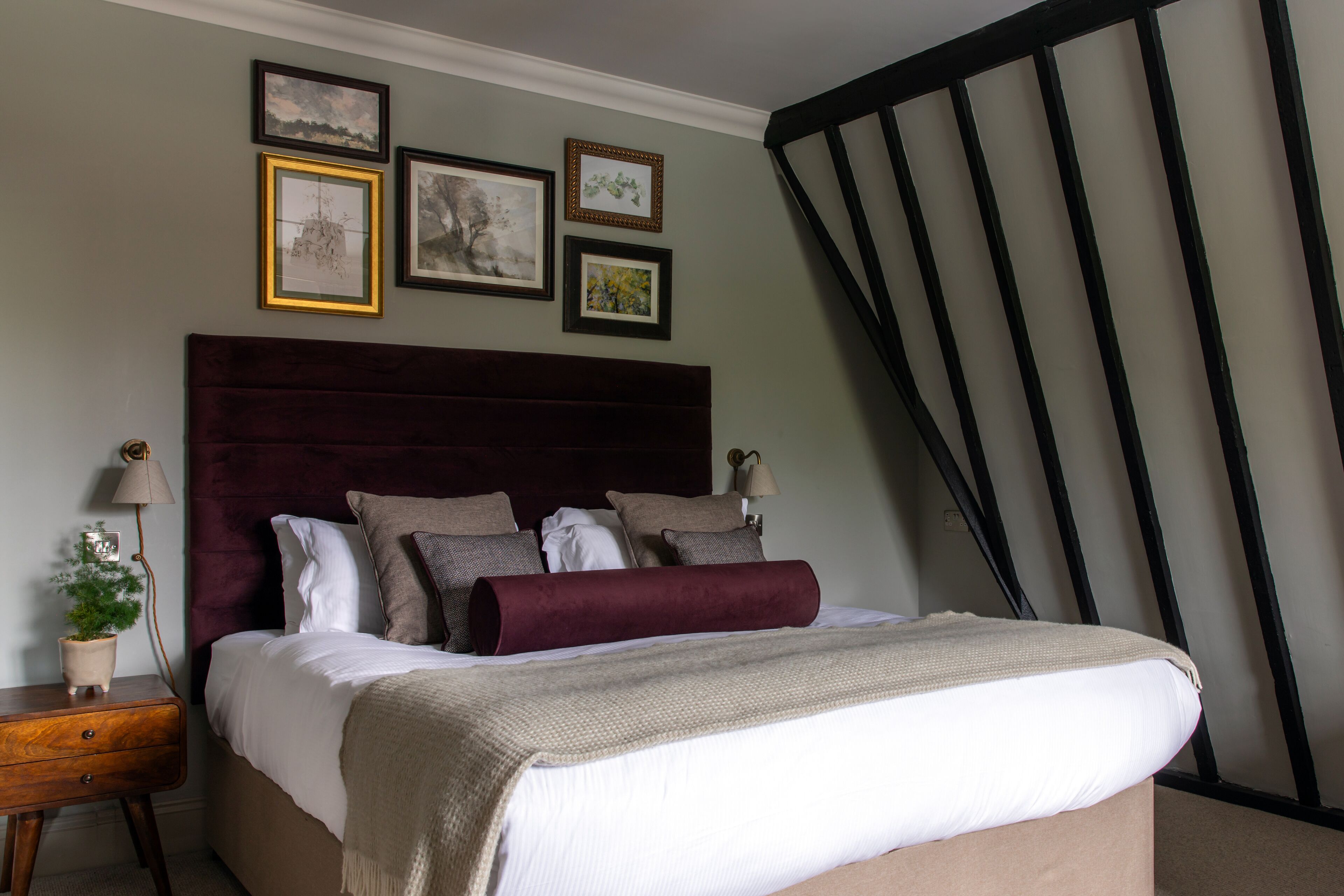 deluxe double room | 1 bedroom, desk, soundproofing, iron/ironing board