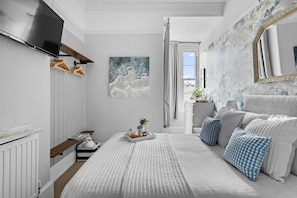 Quarto casal, suíte | Wi-Fi de cortesia, roupa de cama