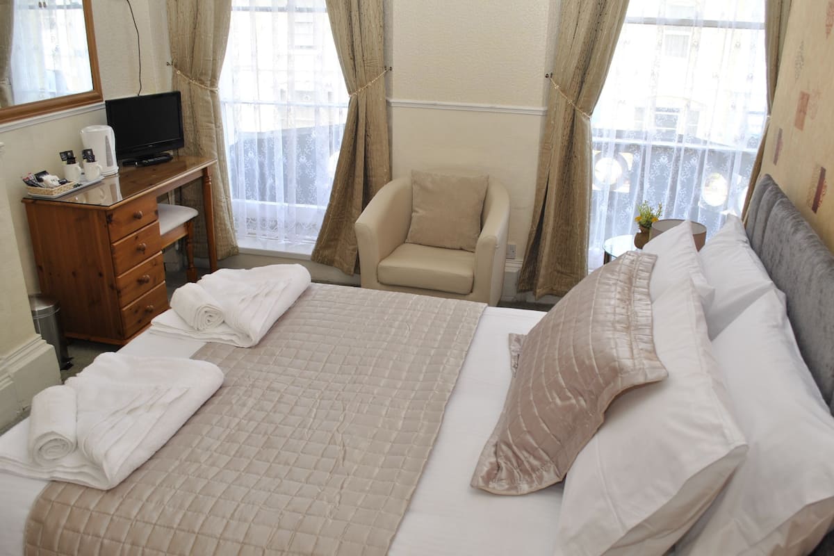 Standaard tweepersoonskamer, en-suite badkamer