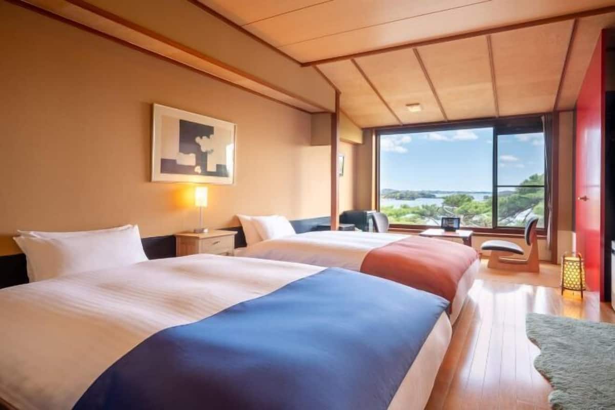 Hochwertige Bettwaren, Minibar, Zimmersafe, Verdunkelungsvorhänge