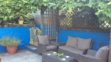 Habitación doble clásica, 1 cama matrimonial, para no fumadores | Terraza o patio