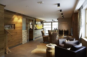 Lobby - Hotel Störes - Mountain Nature Hotel (Badia)