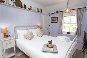 Ropa de cama hipoalergénica, wifi gratis y ropa de cama 