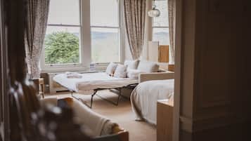 In-room safe, desk, iron/ironing board, free WiFi