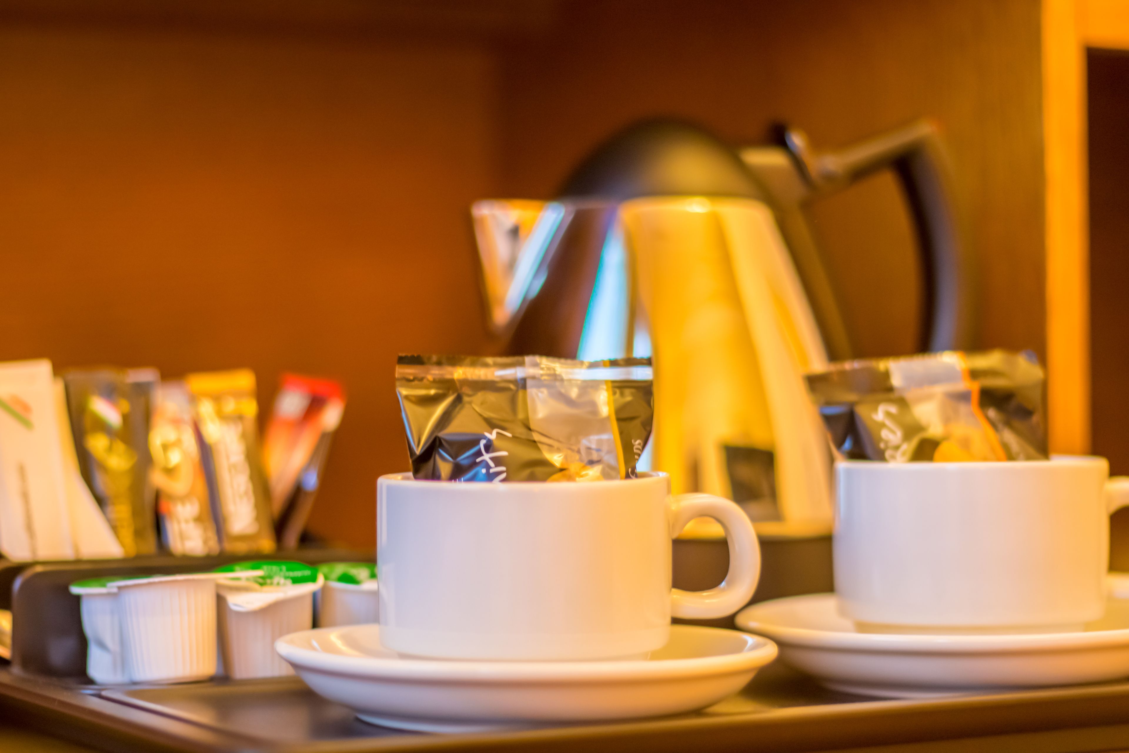 1 bedroom, premium bedding, desk, laptop workspace