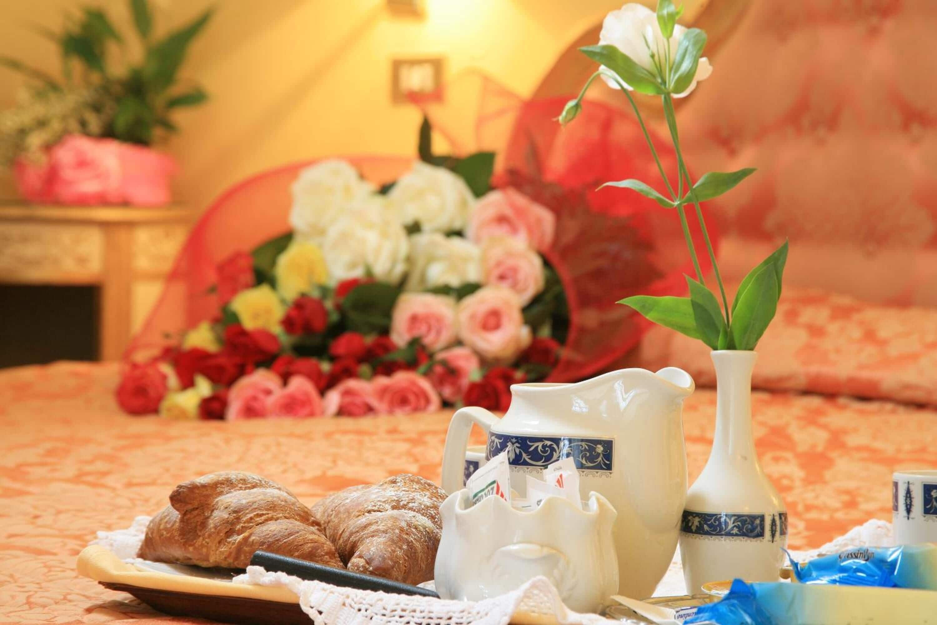 breakfast, lunch, dinner served; italian cuisine