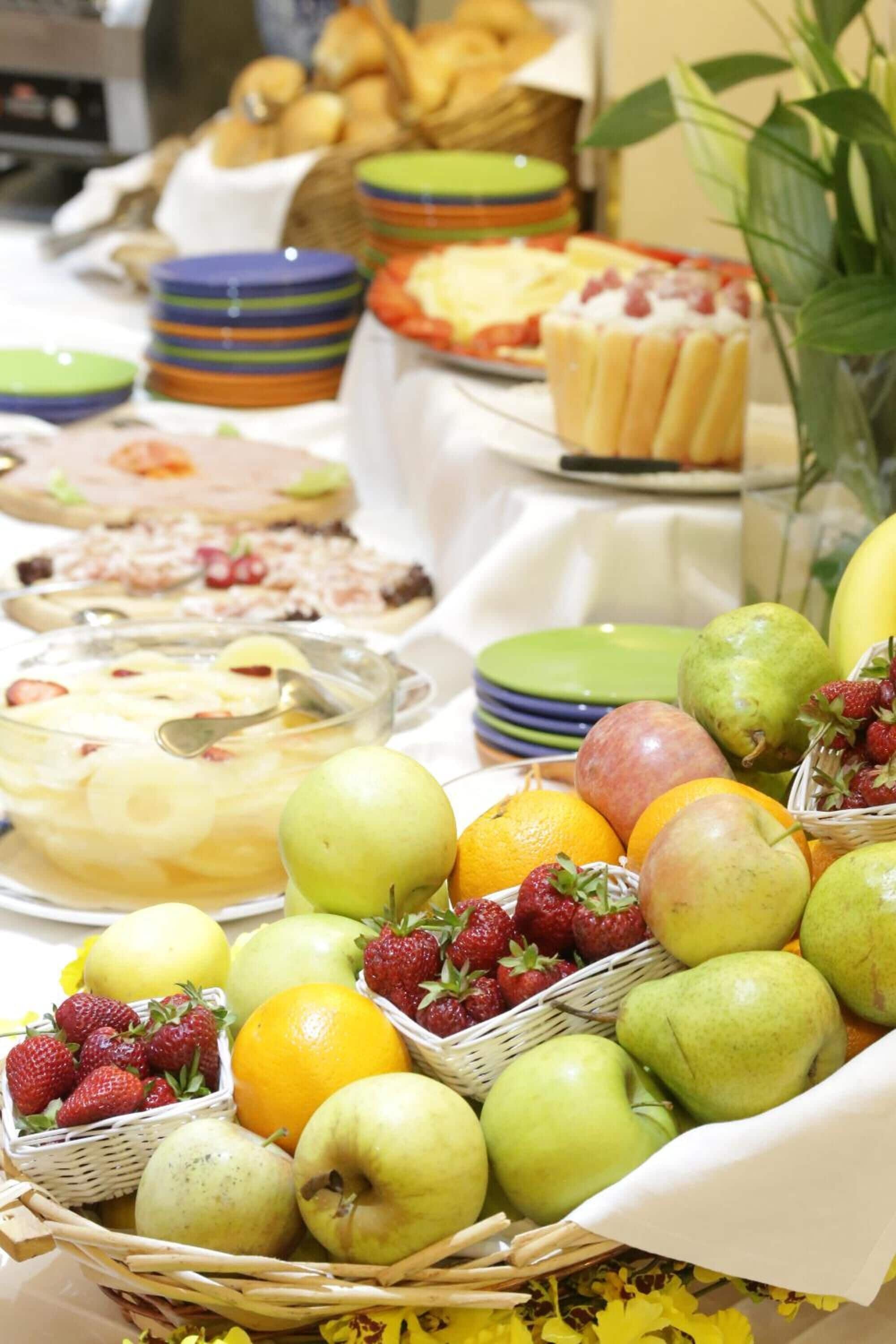 breakfast, lunch, dinner served; italian cuisine