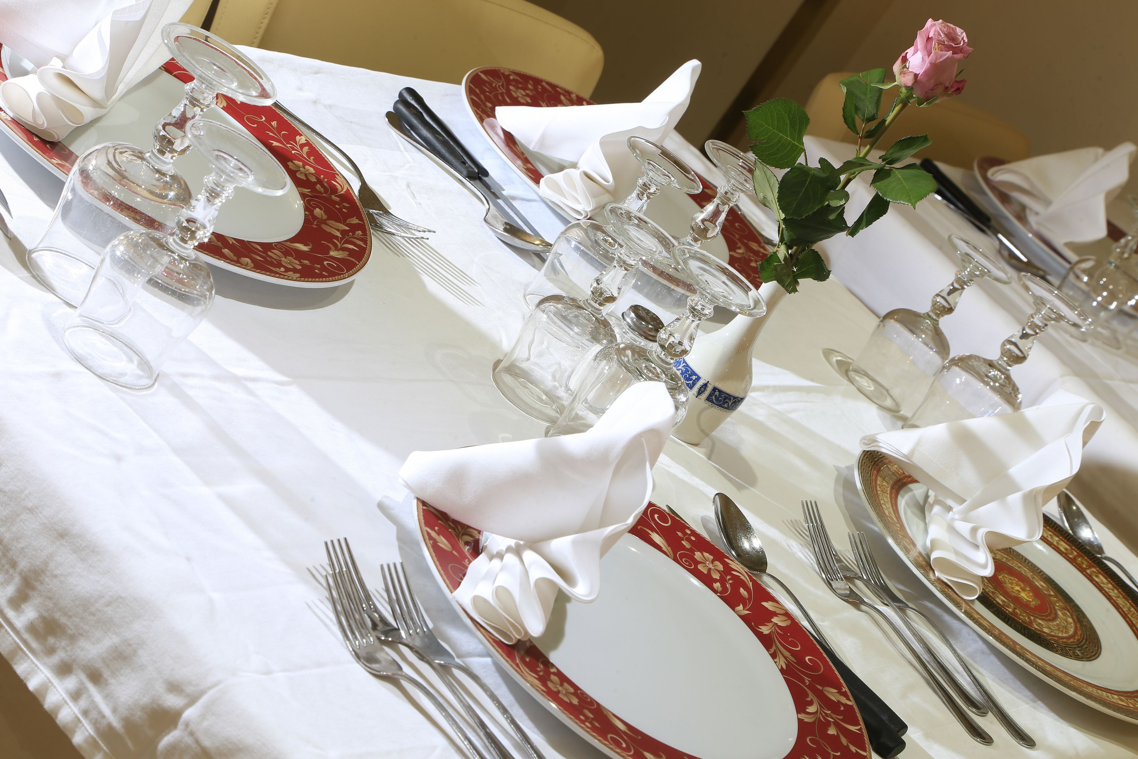 breakfast, lunch, dinner served; italian cuisine