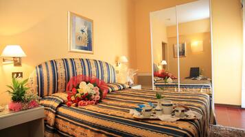 In-room safe, cots/infant beds, free WiFi