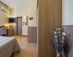 Lençóis italianos Frette, roupas de cama premium, frigobar